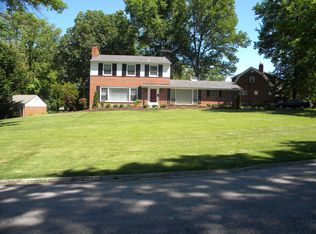 58 Bellerive Acres, Saint Louis, MO 63121