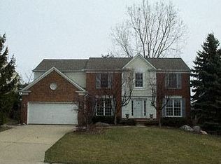 1126 Sandy Ridge Dr, Rochester Hills, MI 48306
