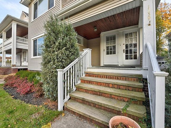 4th image of 1259 Jackson Ave