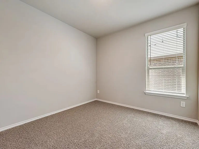 752 Rubicon Rd — Photo 16