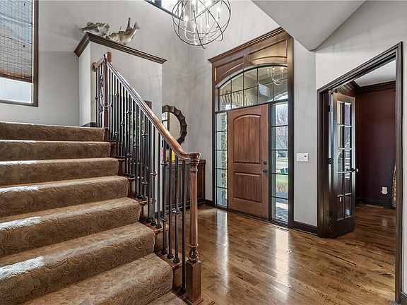 5th image of 4405 NE Georgian Dr