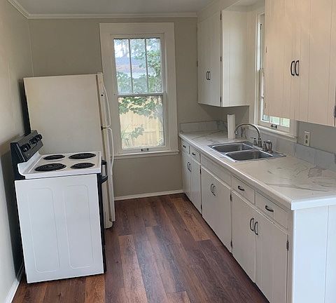 5th image of 306 Saint Thomas St