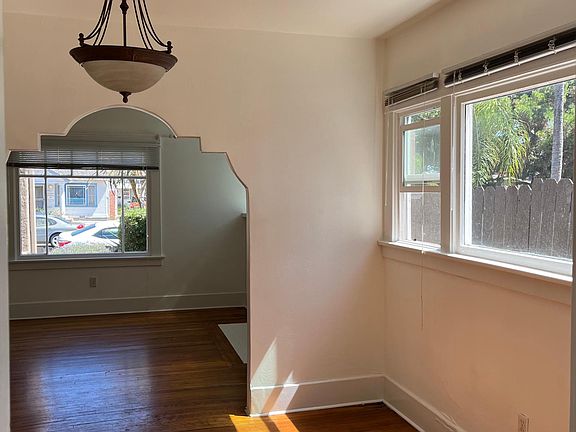 4th image of 4928 34th St