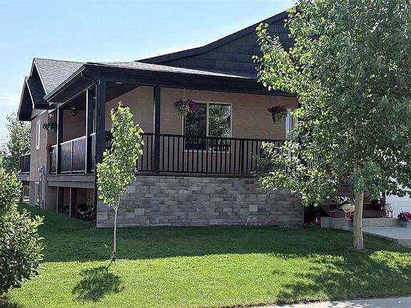 2nd image of 253 W Westview Cres
