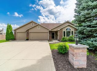 14831 Bitternut Ln, Fort Wayne, IN 46814