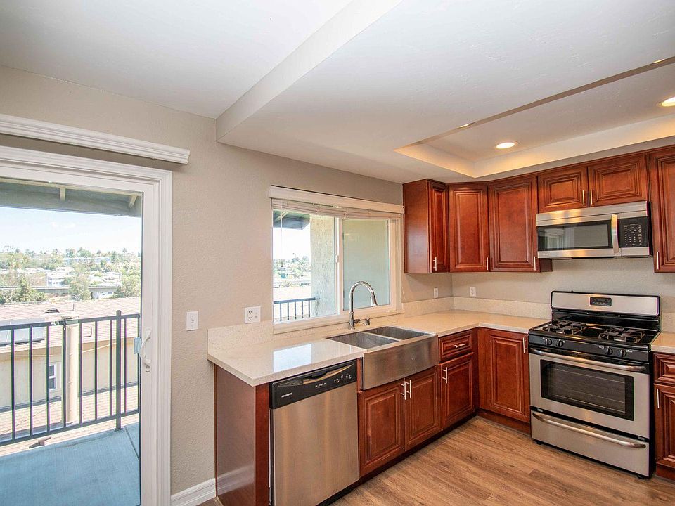1st image of 7740 Parkway Dr #101