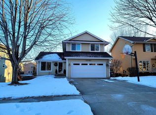 5040 Wistful Vista Dr, West Des Moines, IA 50265