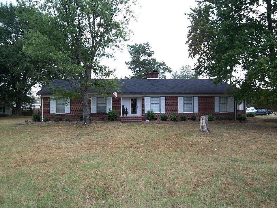 Brick Ranch on l/2 acre