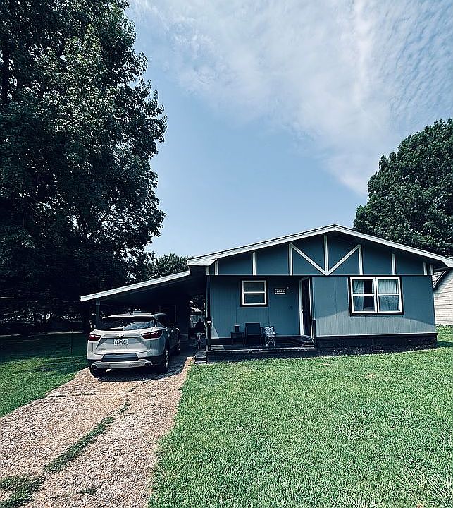 1st image of 1005 Cottage Ln