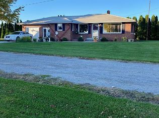 6877 N Barry Rd, Wheeler, MI 48662