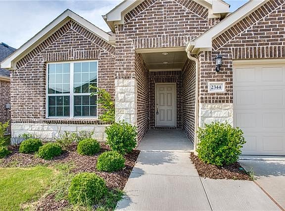 3rd image of 2344 Leeward Pl