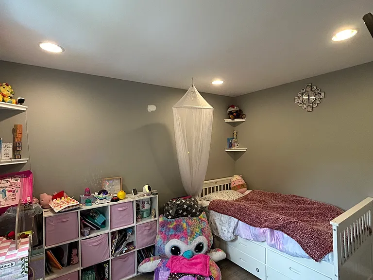 448 Saint Giles Ct — Photo 14