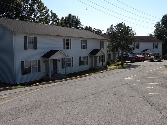 2nd image of 45 Ashwood Ct APT 2