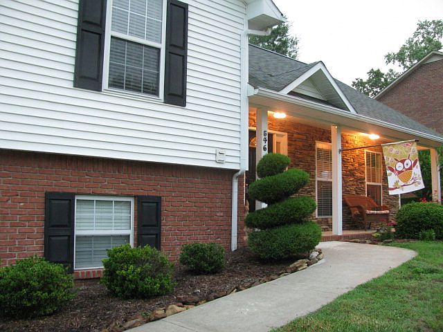 1st image of 546 Windrowe Dr