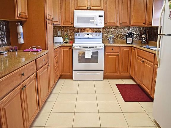 5th image of 3126 Harbor Blvd APT 1B