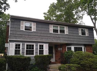 2215 Motor Pkwy, Ronkonkoma, NY 11779