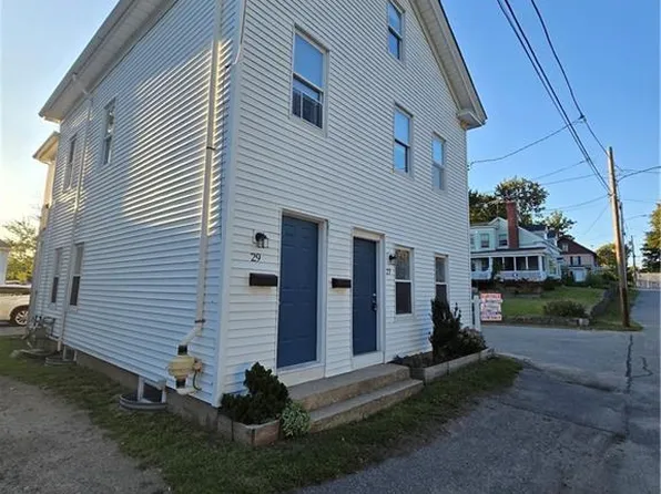 27 Centre St, West Warwick, RI 02893