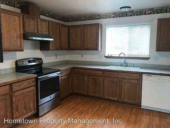 2nd image of 1804 Fairview St NE