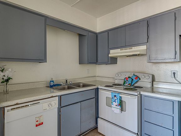 4th image of 2550 W Hazelwood St #4a4af9df9