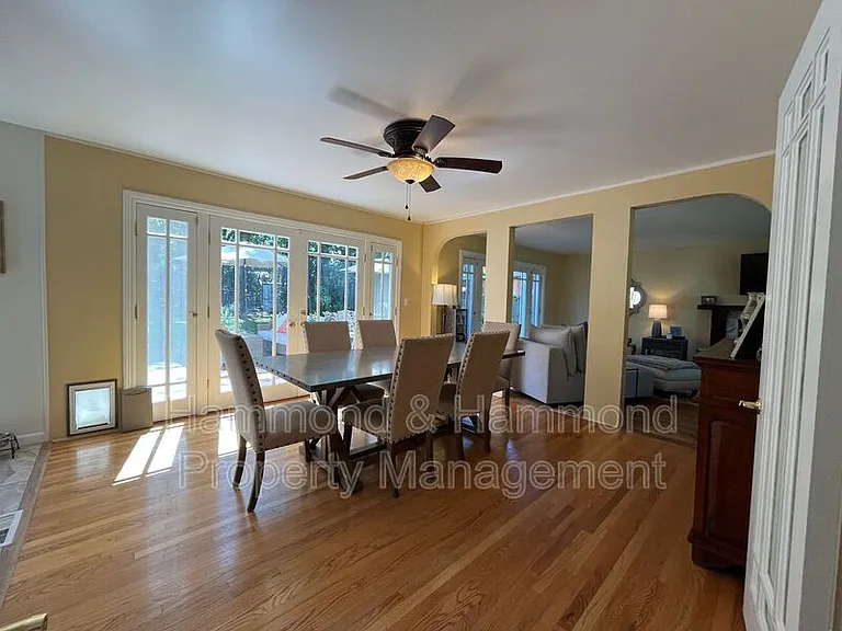8422 Fable Ave — Photo 12