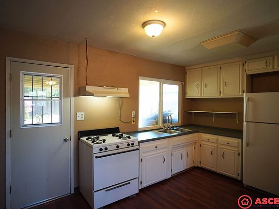 5th image of 3416 Parsley Ln #1B-1BA-385SQFT