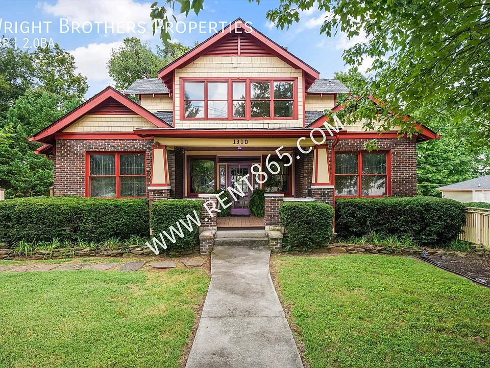 1310 Luttrell St