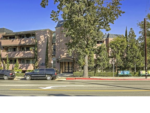 2nd image of 4200 Laurel Canyon Blvd APT 101