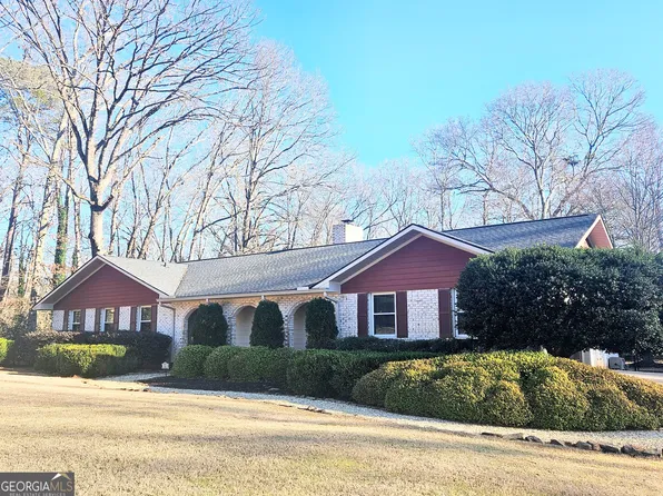 165 Canterbury Dr, Athens, GA 30606