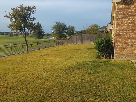 4th image of 1808 Pecan Valley Dr