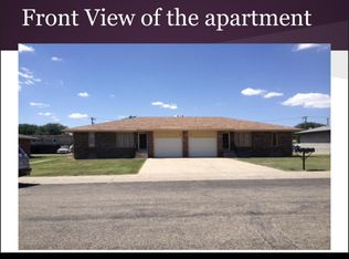 2715 Augusta Ln APT B, Hays, KS 67601