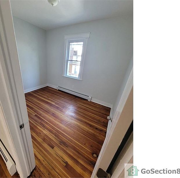 1st image of 16 Butler Ter Floor 2