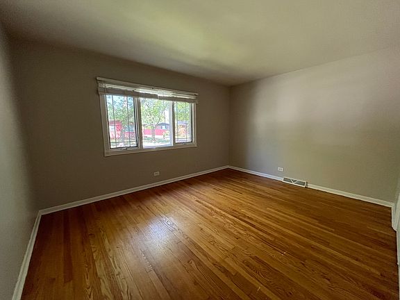 3rd image of 344 Arquilla Dr