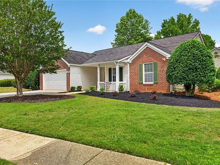 4502 Legend Hollow Ln — Photo 1