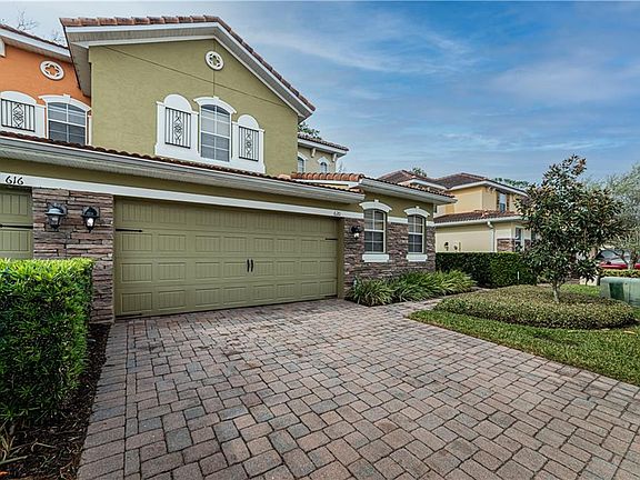 3rd image of 620 Venice Pl