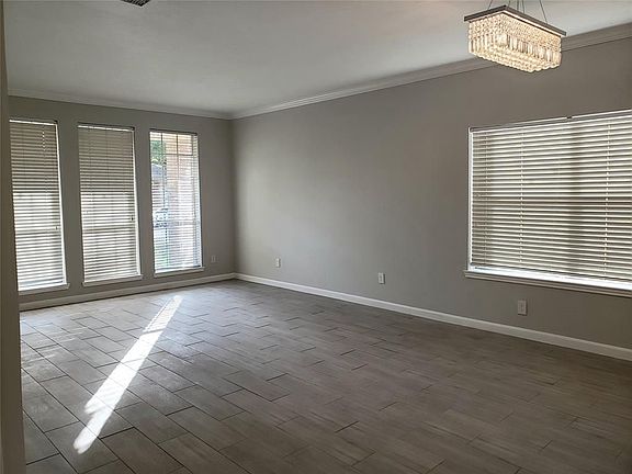 5th image of 7431 Colony Bend Ln