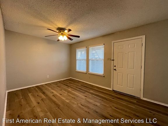 5th image of 327 SE 3rd St Unit 102