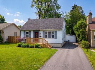 1877 Royal Cres, London, ON N5W 2A9