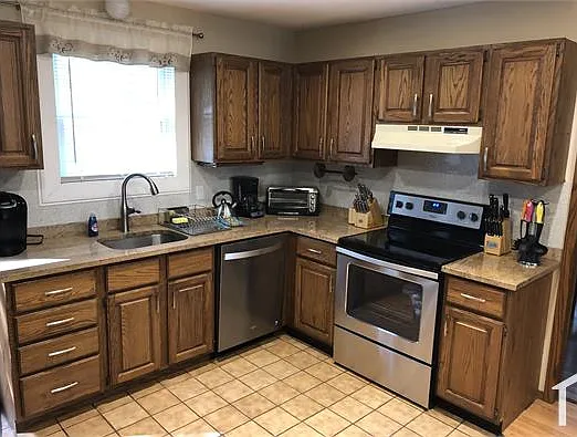 2218 Mohegan Ct — Photo 10