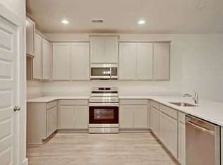 7720 Park Gate Dr, North Charleston, SC 29418