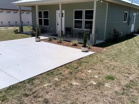 3rd image of 715 Cactus Ave