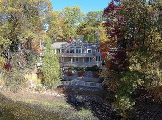 35 Laurelwood Dr, Mountain Lakes, NJ