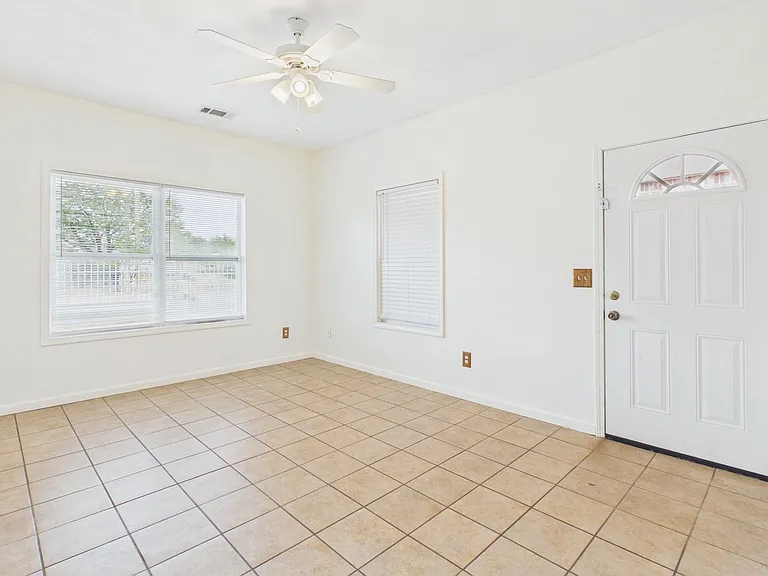 745 N Aldredge St #A — Photo 9