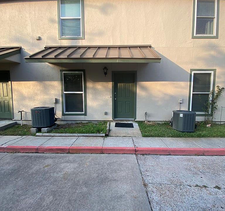 1st image of 302 Saint Andrews St APT D-104