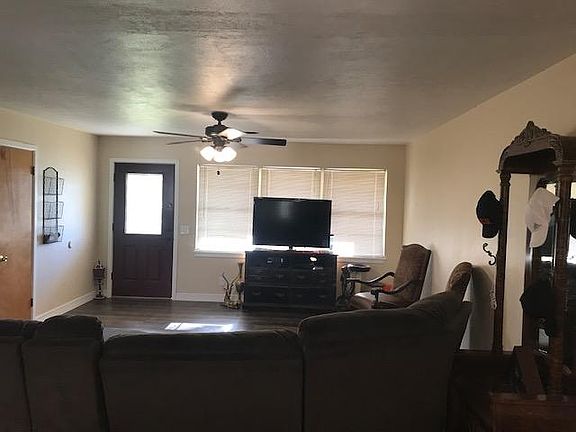 3rd image of 506 S Garland St