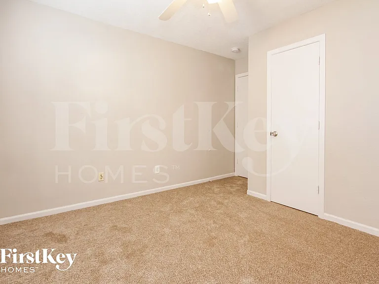 7608 Lake Vista Ln — Photo 10