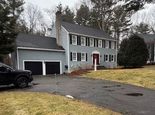 10 Oakwood Ct, Framingham, MA 01701