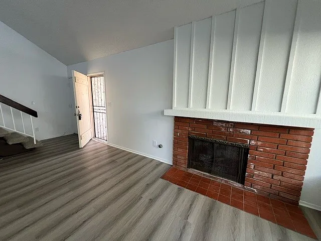Living Room fireplace with gas starter