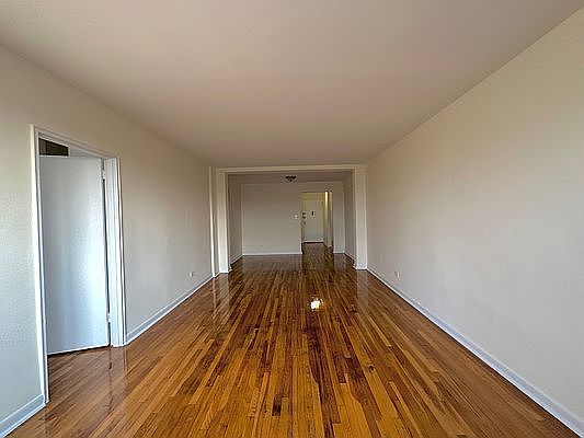 3rd image of 16201 Highland Ave #4B
