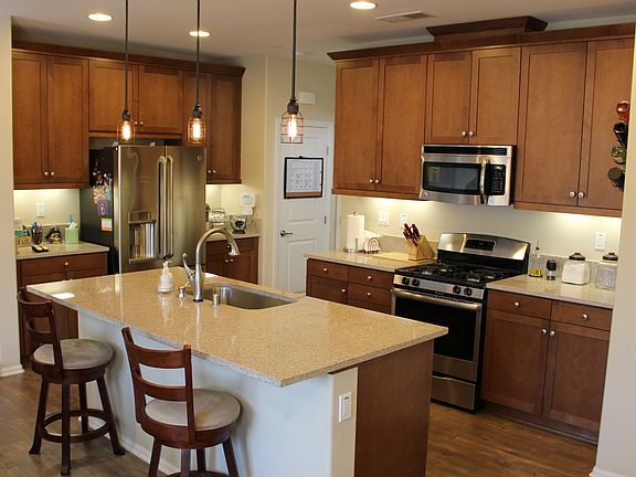 5th image of 1780 Saltaire Pl Unit 15