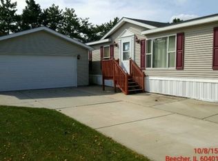 125 Cardinal Dr, Beecher, IL 60401